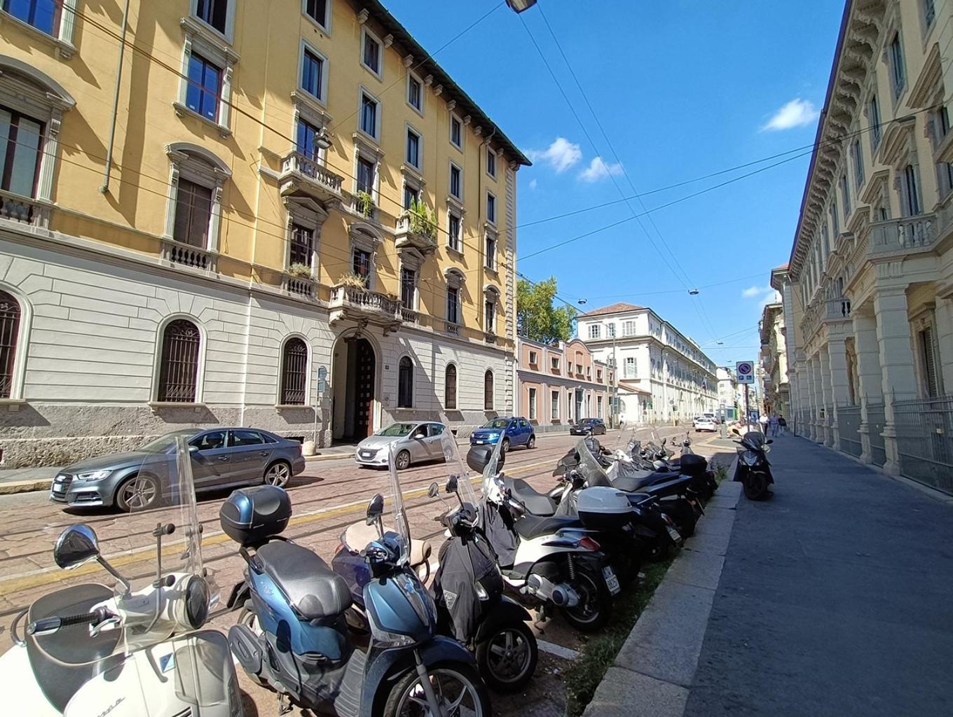 Sahi - Residenza Corso Italia Tre Camere, Due Bagni E Un Salone ミラノ エクステリア 写真
